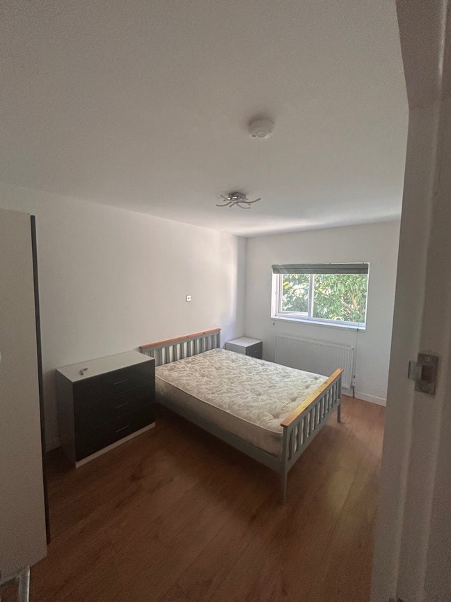 Double room available in Harbourne  Main Photo