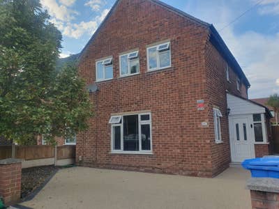 4 Bed Semi-Detached House, Craddock Road, M33 Main Photo