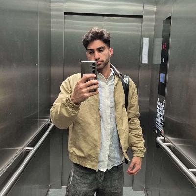 Seeking a room/buddy up for the 26/27 year Main Photo