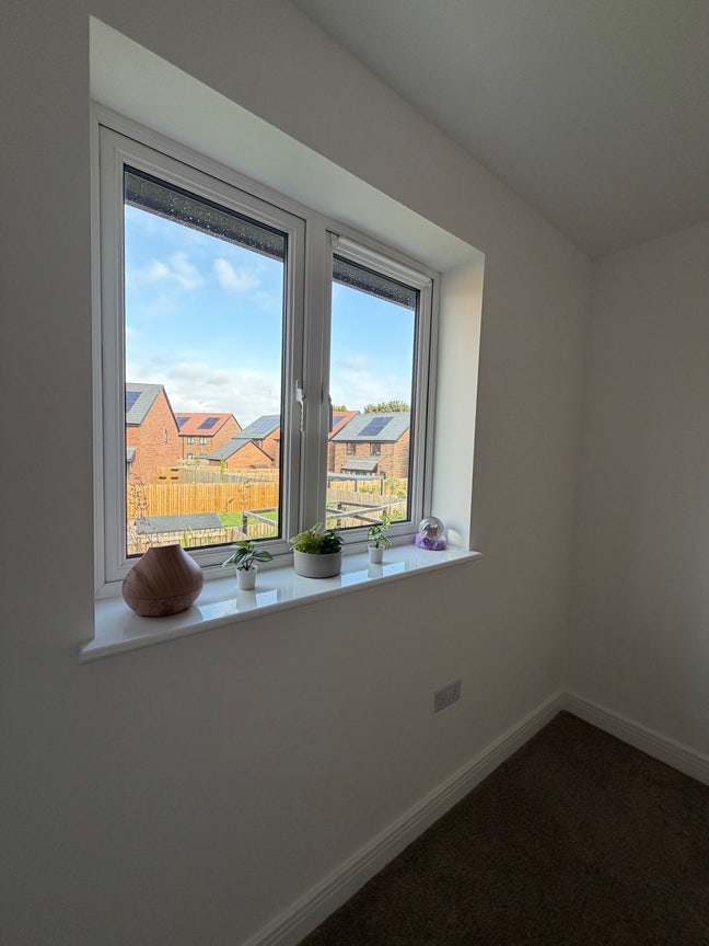 Room for Rent – Short Stay – Female Preferred Main Photo