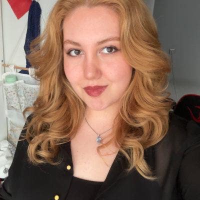 Hi! My name is Melike (I go by Mel). I’m a ... Main Photo