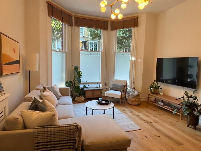Double room with bathroom & patio access Main Photo