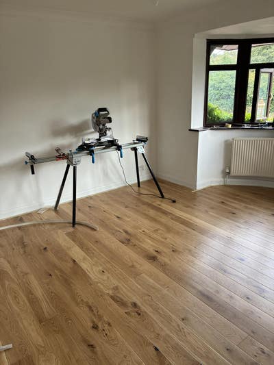 Lovely Large Single Unfurnished Bedroom Main Photo