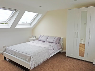 Beautiful Large Room with ensuite🏡 Main Photo