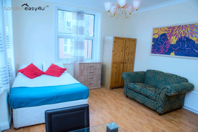 🔥 HUGE Double Room | 5 Min Manor House | &pound;950 Main Photo