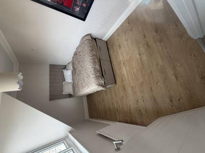 Modern Double bed  Main Photo