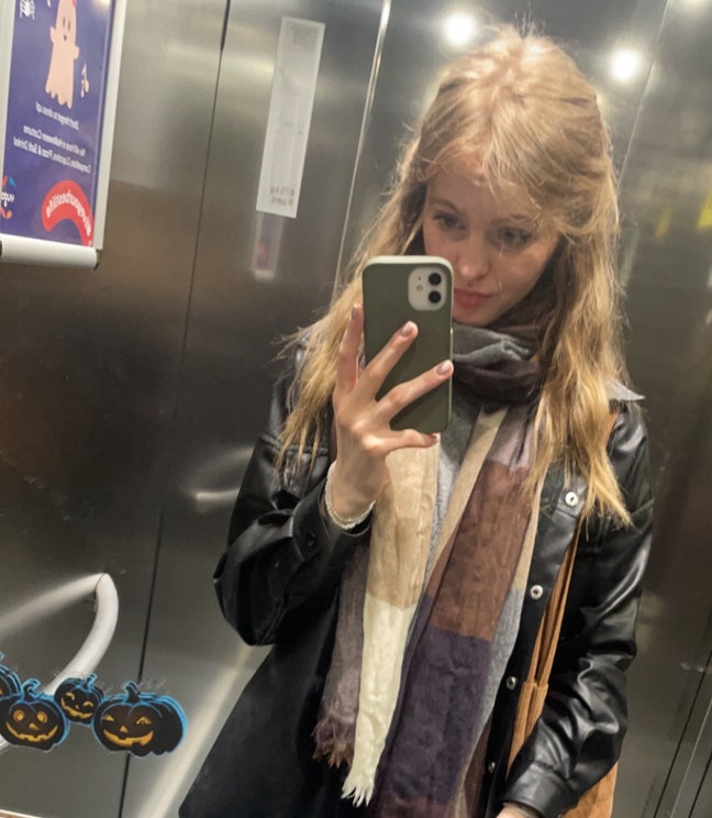 Looking for Room/Flatmates Main Photo