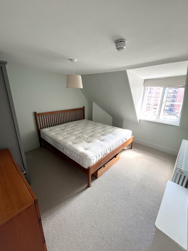Large double room in Bloomsbury two-bed Main Photo