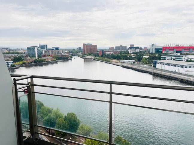 Premium M-F Waterfront Double Room | Own use Bathr Main Photo