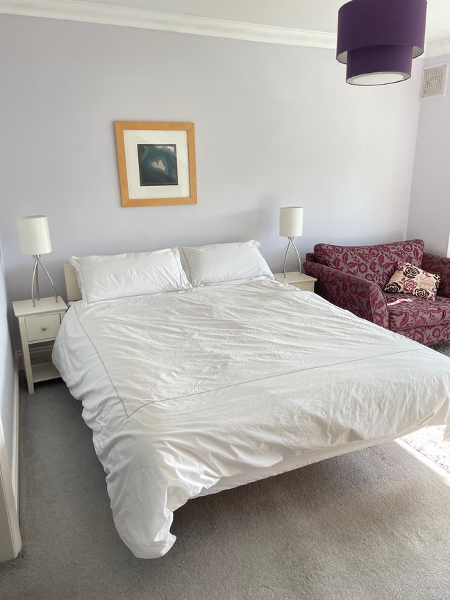 Self contained flatlet within a house Main Photo