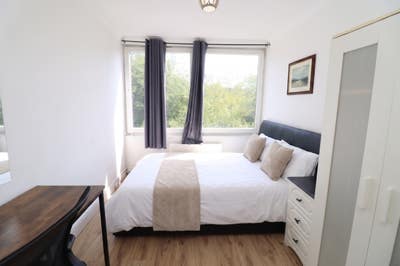 3 Rooms in King’S Cross – Best Location! 🔥 Main Photo
