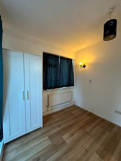 Private Studio Room | RM7 |&pound;950 All Bills Included Main Photo