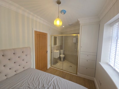 Double room with ensuite. Main Photo
