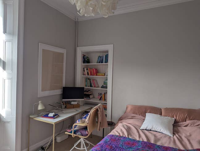 Bright double room near Victoria Park  Main Photo