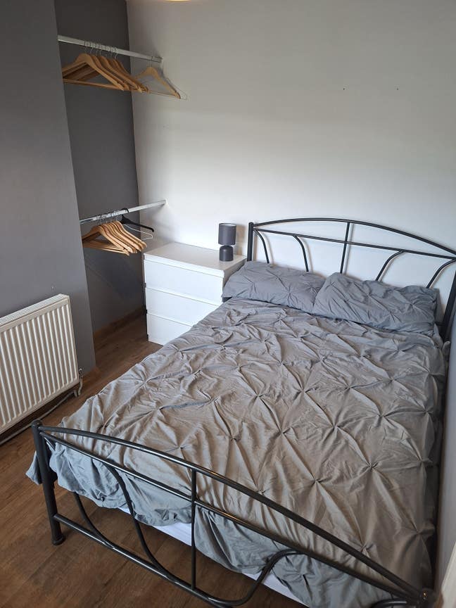 Room to rent Main Photo