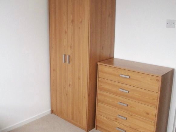Small Double Room Close to Station Main Photo