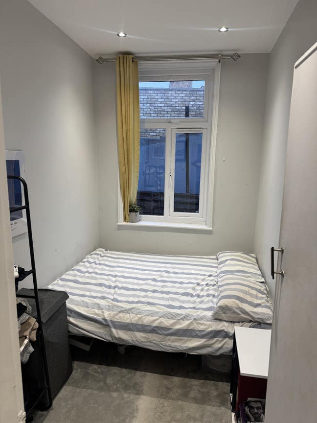 Single room in 2 bedroom flat by Clapham Junction Main Photo