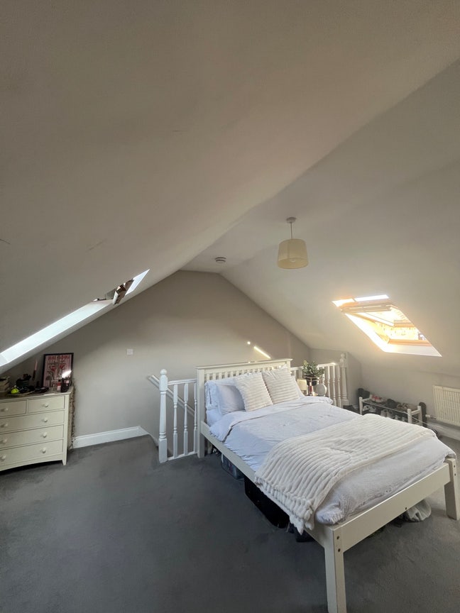 Spacious double room  Main Photo