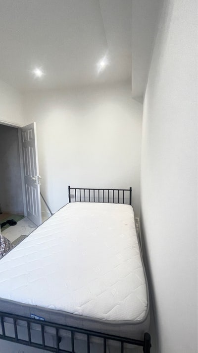 2 double rooms in Greenwich  (plumstead) Main Photo