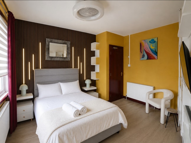 Modern Plug & Play Room – Bloomsbury (Short Stay) Main Photo