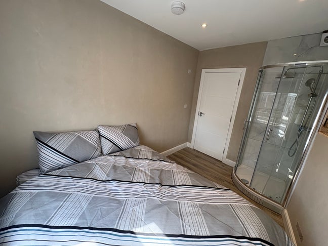 Room to rent Main Photo