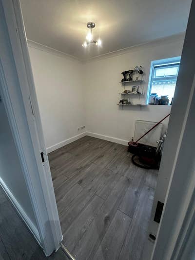 Room with large en-suite  Main Photo