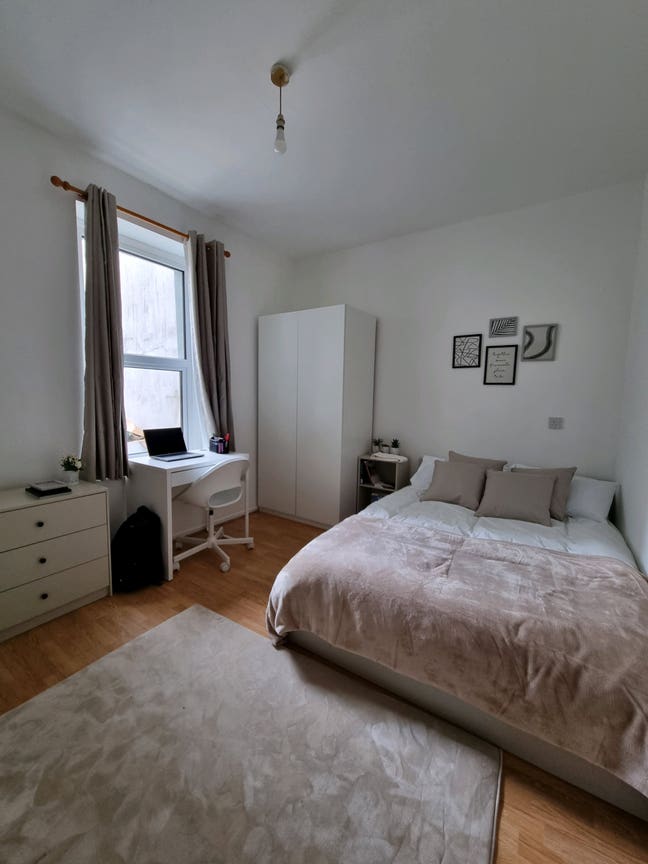 Double Room Furnished All Bills Inc. City Centre 2 Main Photo