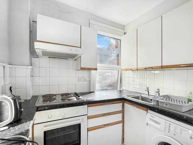 ✨ First Floor Flat, 92 Cowley Road - Student Flat  Main Photo
