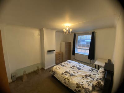 East London – E14 🏠 Canary Wharf Zone 2 Main Photo