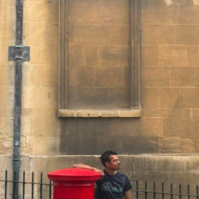Hi . I just graduated from the LSE with a med... Main Photo