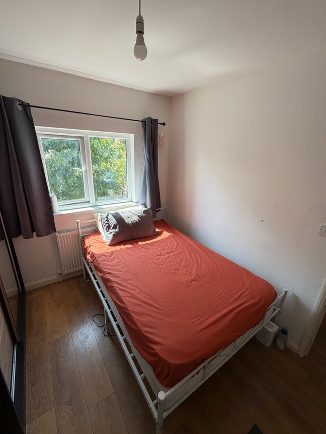 Fully Furnished Room | Great Location  Main Photo