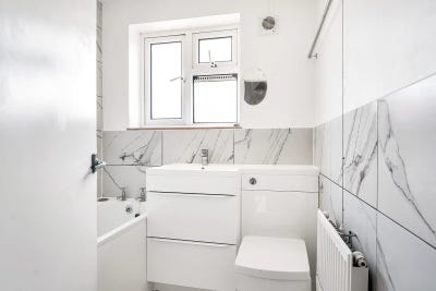 3-bed house for a family renting Main Photo