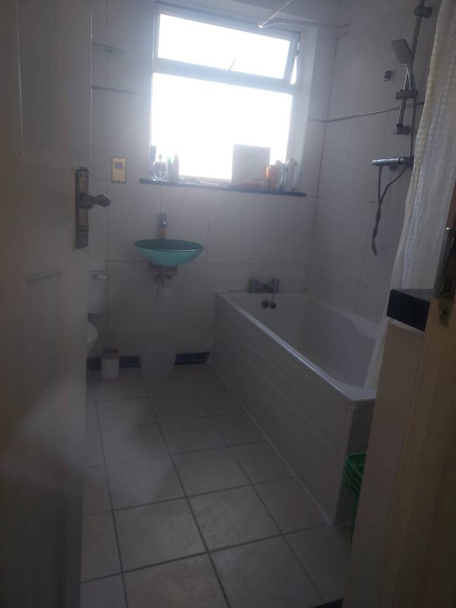 Double room to rent Main Photo