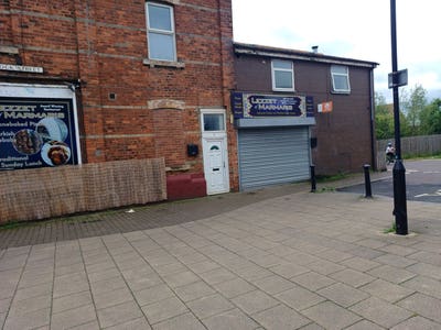 A spacious room for rent in south shields  Main Photo