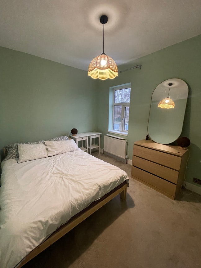 Cute double bedroom Main Photo