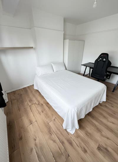 Large Double Room – Bills Incl.– SW16 Main Photo