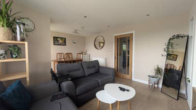 Neat and cozy double Room Available in Clydebank Main Photo