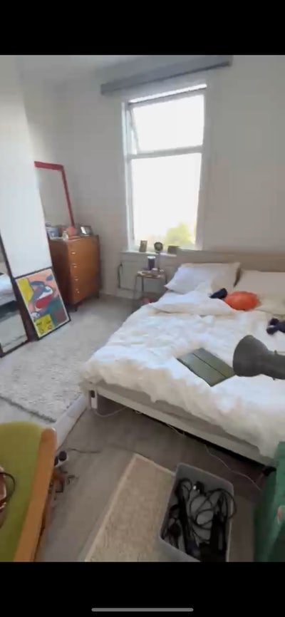 Room in lovely 4-bed house, Clifden Road, Hackney Main Photo