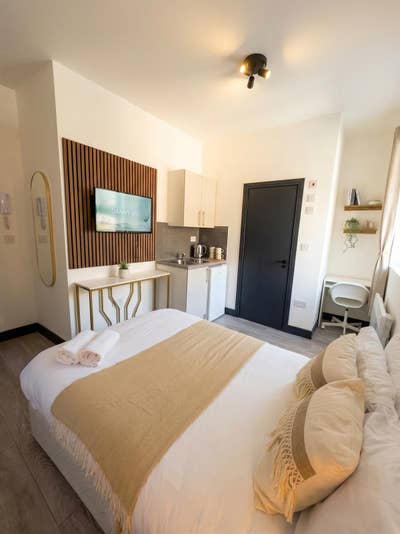 Self-Contained Studio-Islington All Bills Included Main Photo