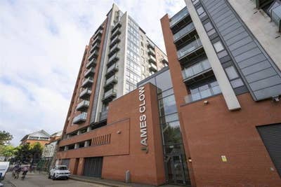 Ensuit Room to Rent in Belfast City Centre Main Photo