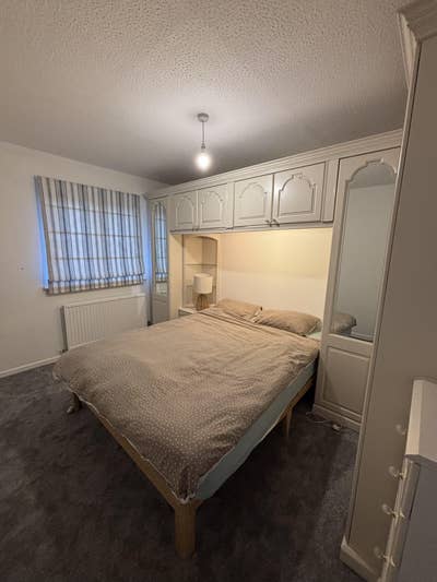 Double room to rent in quiet neighbourhood  Main Photo