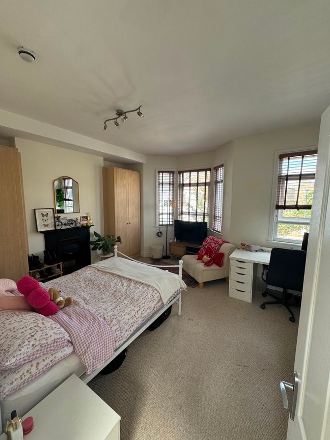 Double room in West Hampstead  Main Photo