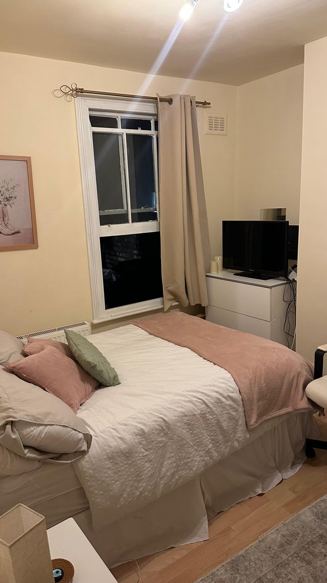 Charming Room in Friendly Kensal Rise Share Main Photo