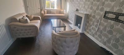 King and Double bed rooms  Main Photo
