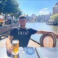 Professional Male seeks a double room Main Photo