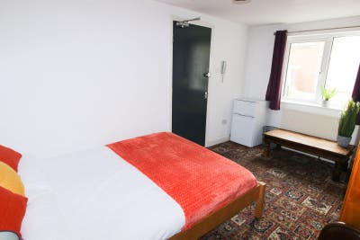 🏡 Affordable Double En-suite | All Bills Included Main Photo