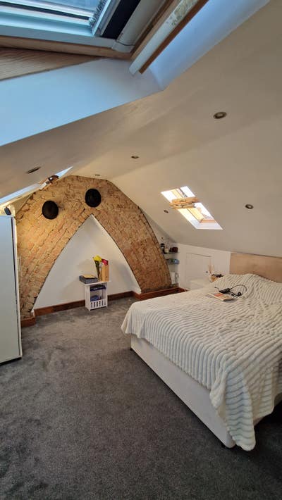 Room with Private Bathroom – Fulham Broadway Main Photo