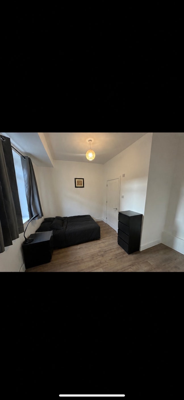 Brand new renovation double ensuite room Main Photo