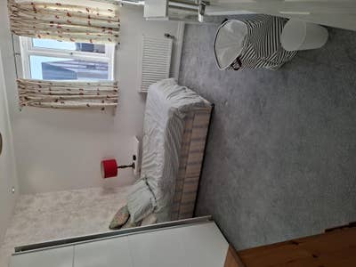 Double room in townhouse Main Photo