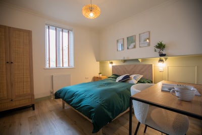 Beautiful Ensuite Room Available from September  Main Photo